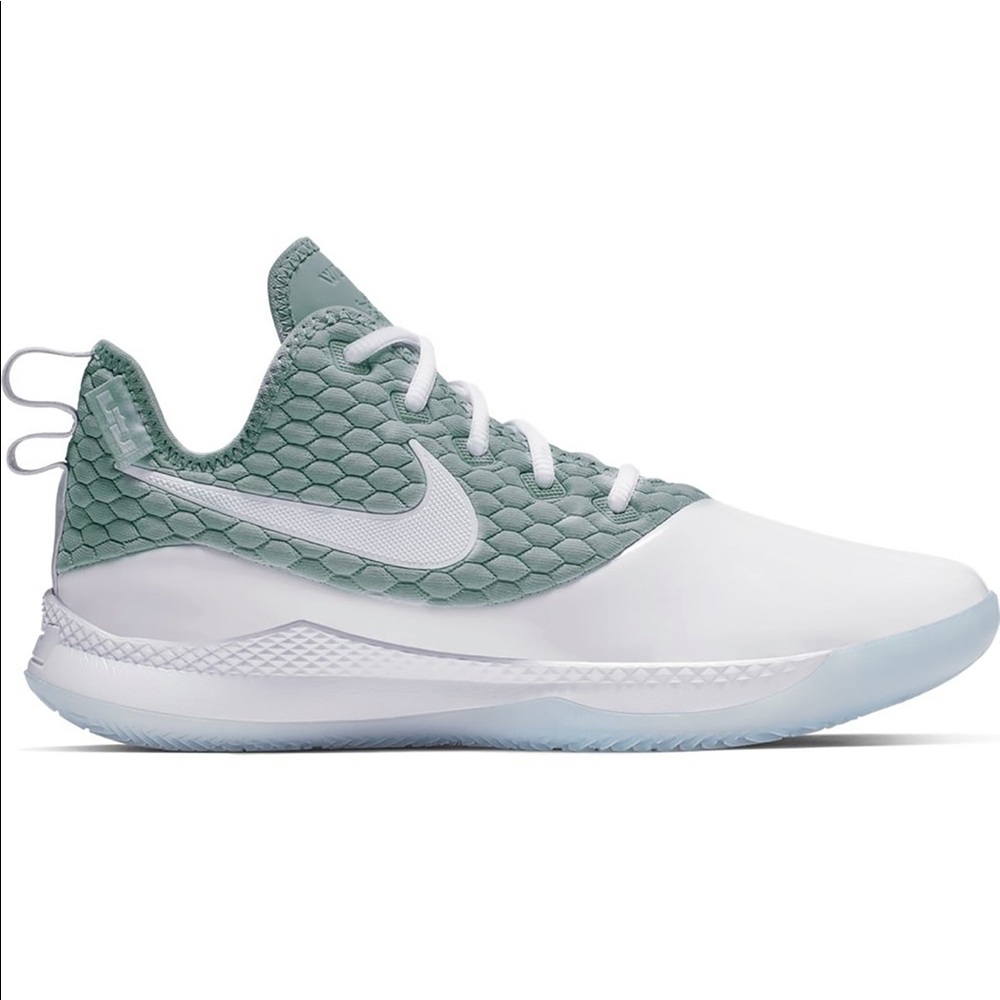 Nike LeBron Witness III